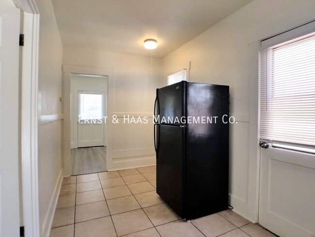 Building Photo - 1510 Hile Ave