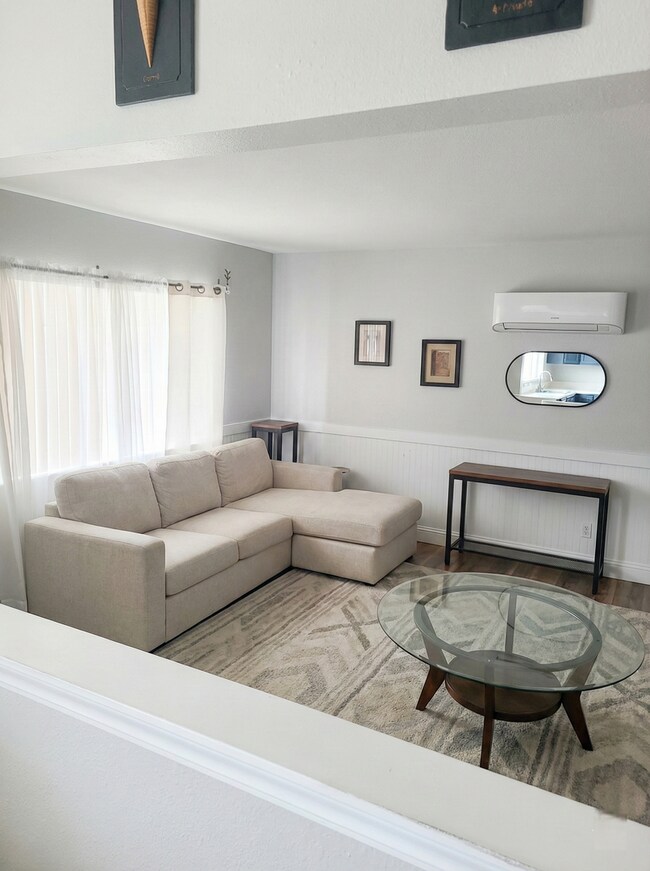 Foto del edificio - Charming & Updated 2BD Home in Castro Valley