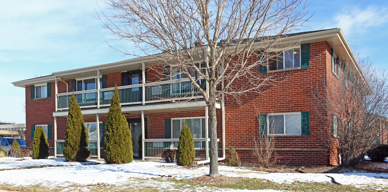 Evergreen Terrace Apartments Apartments in Hartford, WI