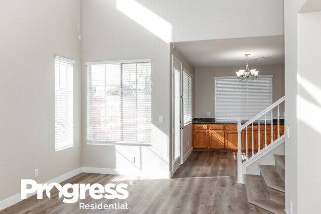 Building Photo - 7993 Home Light St
