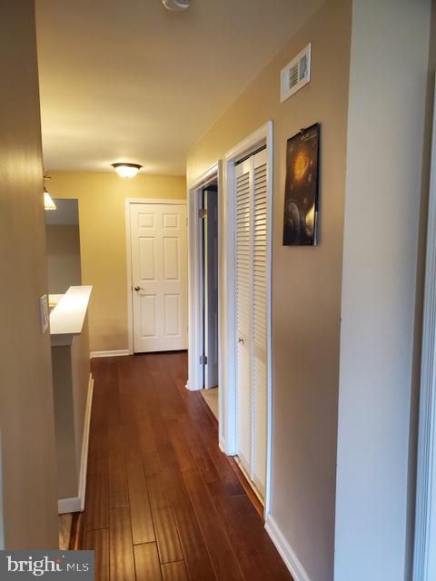 Building Photo - 26010 Beacon Hill Dr