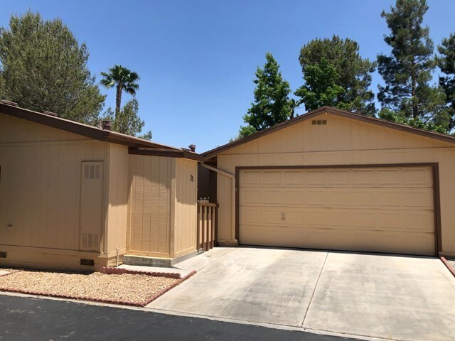 Primary Photo - 21621 Sandia Rd