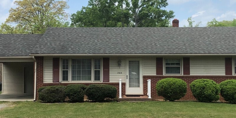 Primary Photo - 204 Tidewater St - Willow Oak