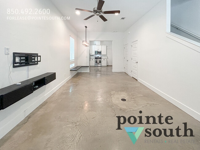 Building Photo - 1219 N Guillemard St