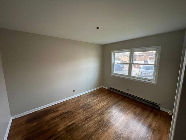 Dormitorio - 7204 W 53rd St
