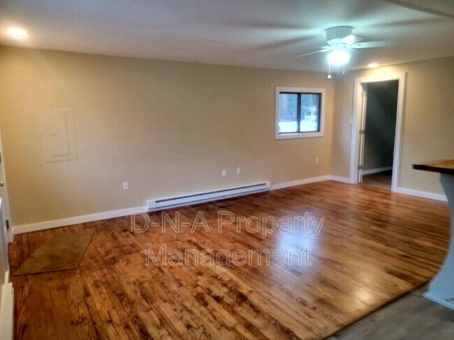 Foto del edificio - 283 Acres Rd