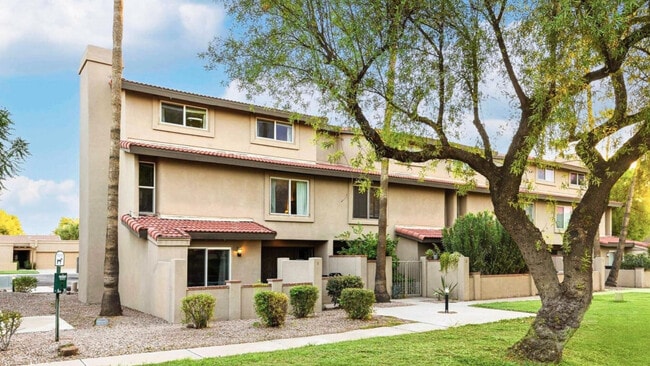 Building Photo - 7921 E San Miguel Ave