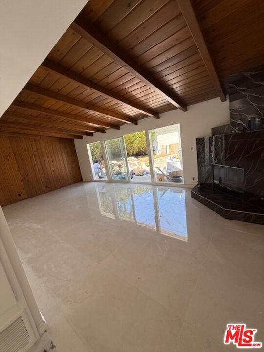 Foto del edificio - 5604 Valley Circle Blvd