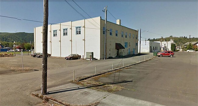 Building Photo - 217 3rd St