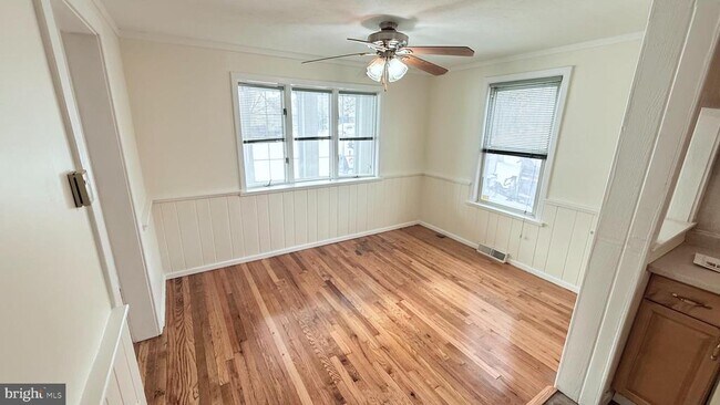 Foto del edificio - 470 Connecticut Ave