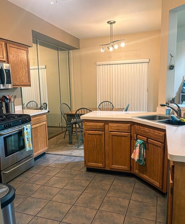 Foto del edificio - 1567 Spaulding Rd