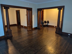 Building Photo - 35 Linsley Ave