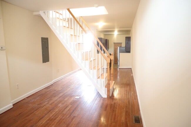 (Townhouse for Rent ) Simply Beautiful - (Townhouse for Rent ) Simply Beautiful