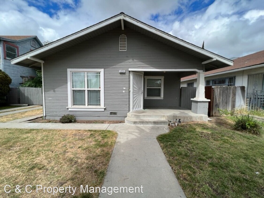 Foto principal - 3 br, 1 bath House - 1225 N Palm Ave