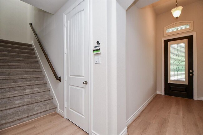 Foto del edificio - 24210 Madrid Hill Ln
