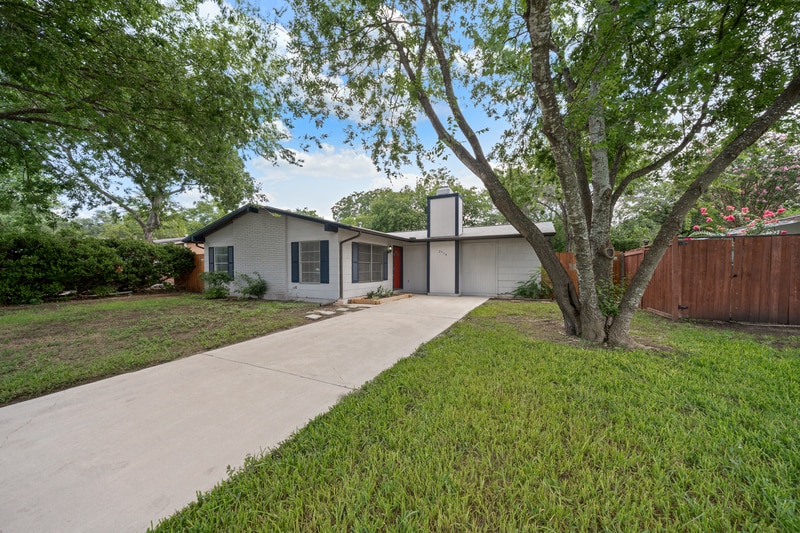 Primary Photo - 2514 Woodbury Dr