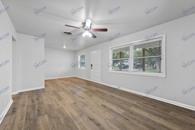 Foto del edificio - 3/1/1 in Haltom City!