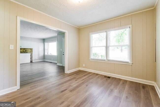 Foto del edificio - 1380 Bolton Rd NW