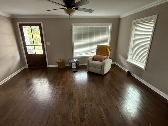Foto del edificio - 3125 Hwy 49 E