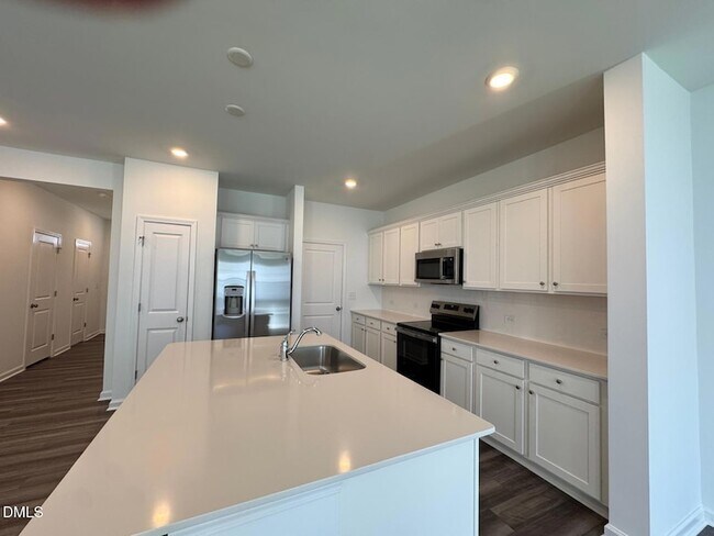 Foto del edificio - 261 Lily Patch Ln