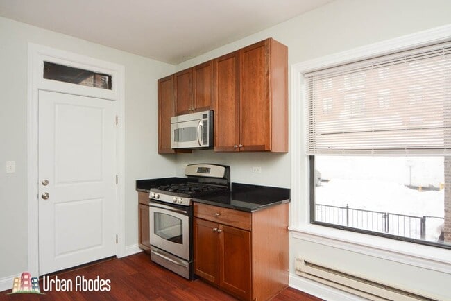 Foto del edificio - 750 W Addison St