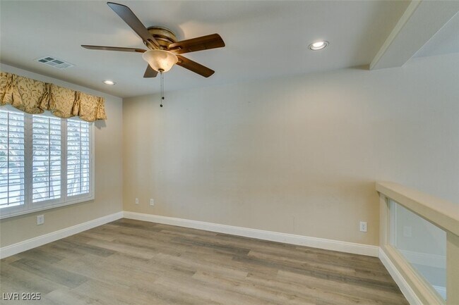 Foto del edificio - 6673 Octave Ave