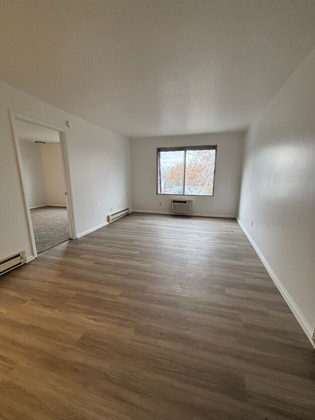 Foto del edificio - El Caliente Apartments