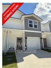 Building Photo - 710-E Giese Ln