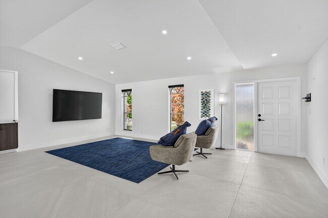 Building Photo - 20833 Sonrisa Way