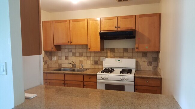 Foto del edificio - 838 Jonathon Ct