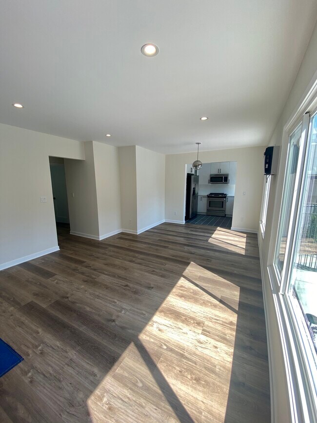 Foto del edificio - 1319 Havenhurst Dr
