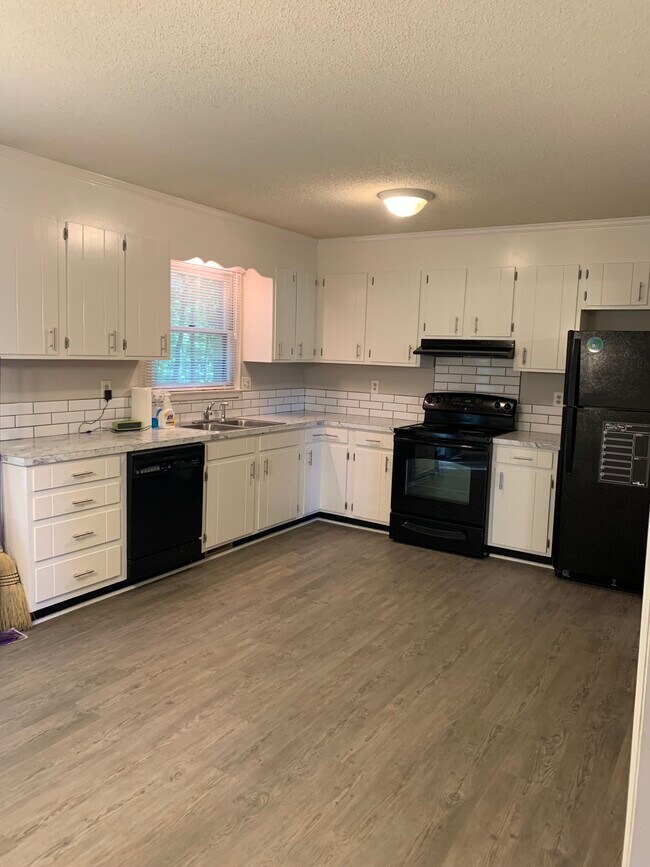 Building Photo - 2720 Shober Ct
