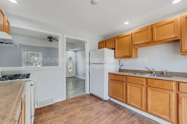Building Photo - 1703 Glenwood Ave