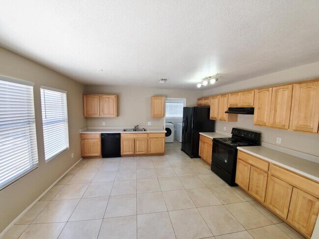 Foto del edificio - 3975 W Pine Creek Way