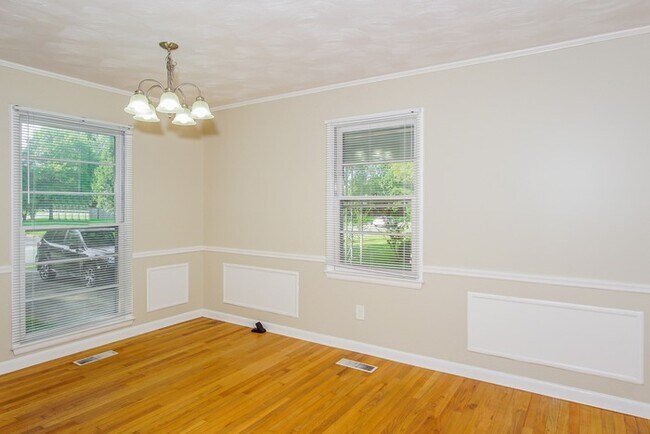 Building Photo - Beautiful Ranch Plan in Decatur!