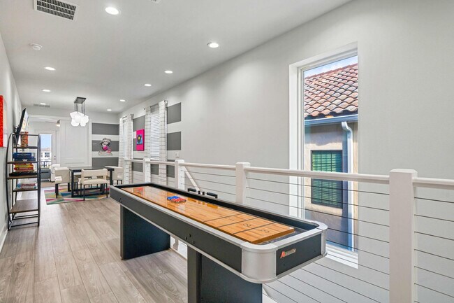 Foto del edificio - 1104 Castle Pines Ct