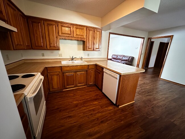 Foto del edificio - 5 Pleasant Ridge Dr