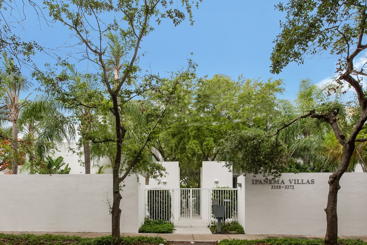 Photo - 3272 Virginia St (Miami, FL)