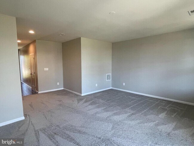 Foto del edificio - 419 Foxglove Way