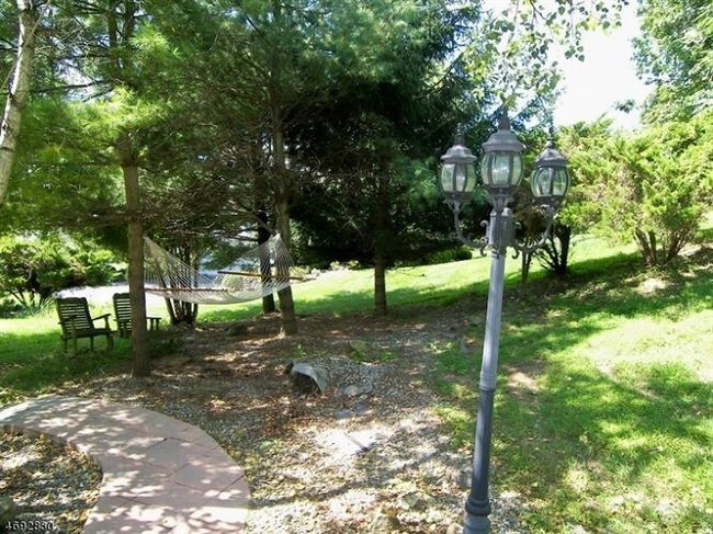 Building Photo - 15 Old Schoolhouse Rd