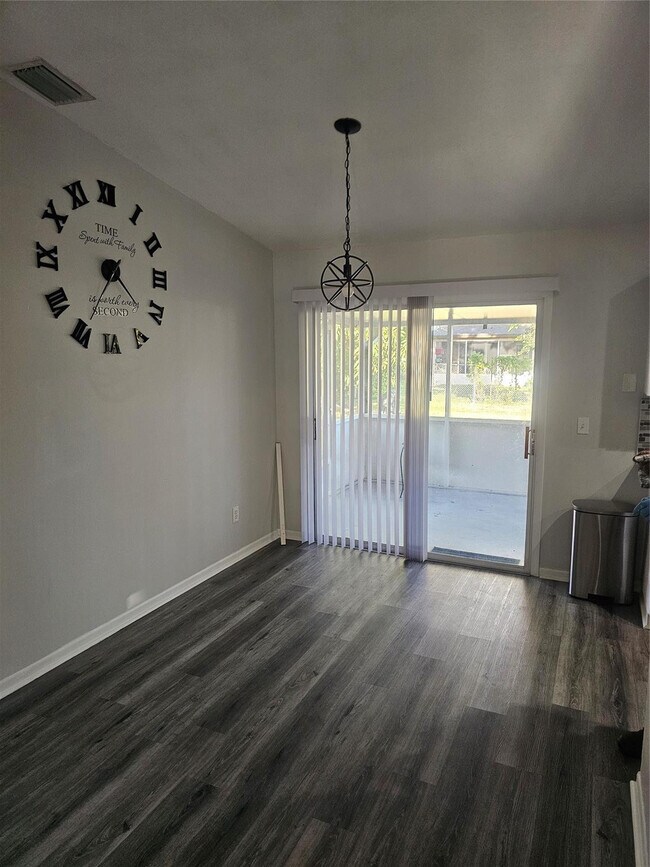 Foto del edificio - 2049 SW McAllister Ln