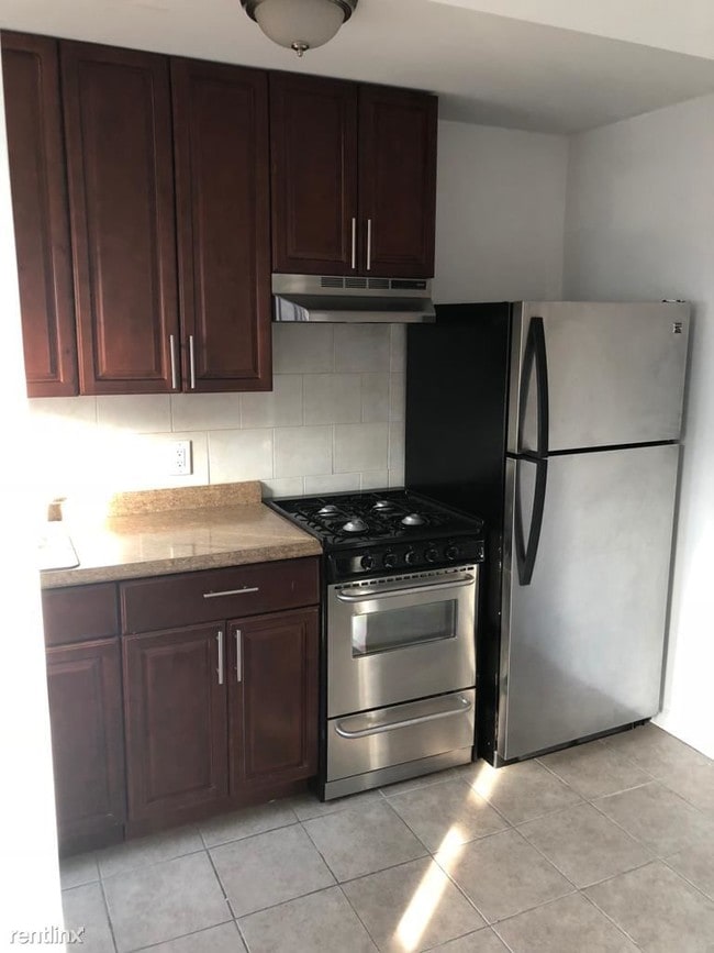 Building Photo - 1 br, 1 bath  - 2127 29th St