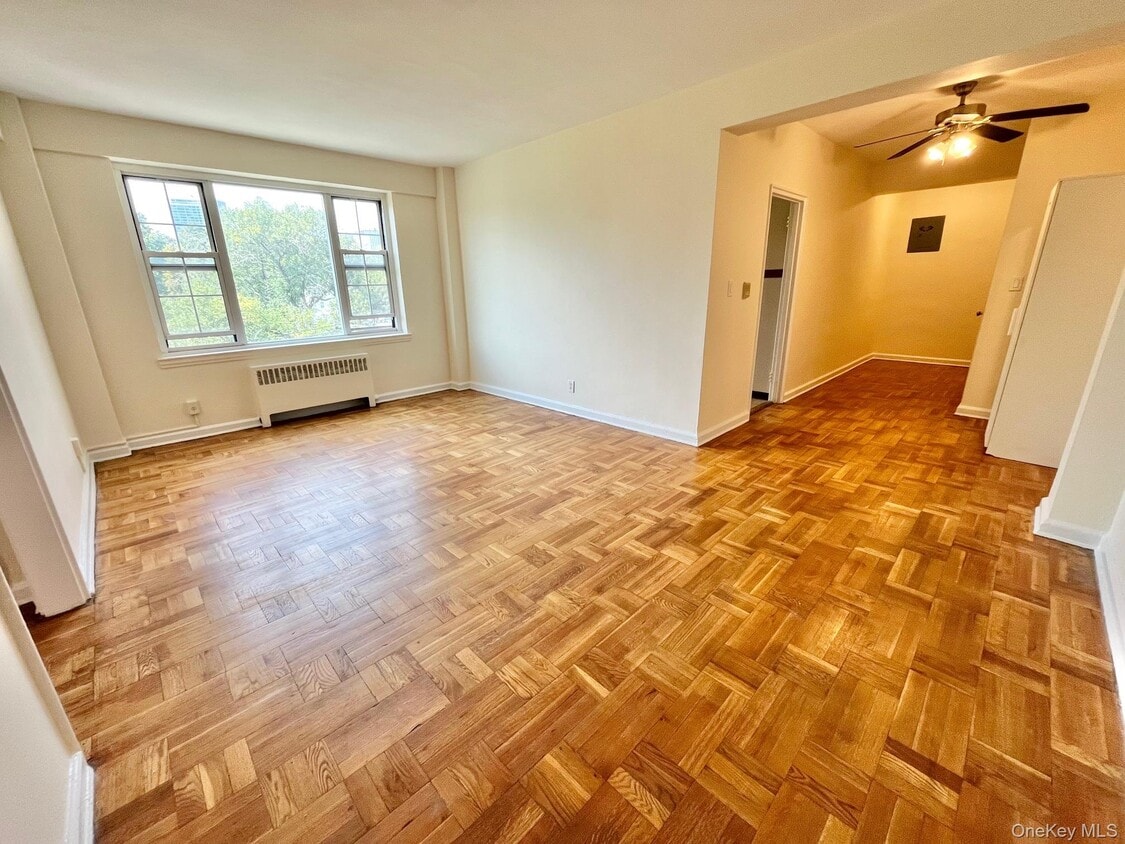 Foto principal - 210 Pelham Rd