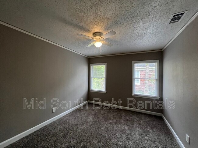 Building Photo - 789 Dillworth St
