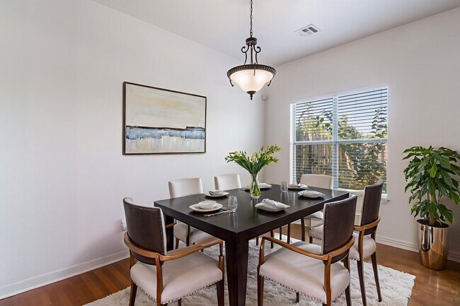 Foto del edificio - 3222 W Montrail Pl