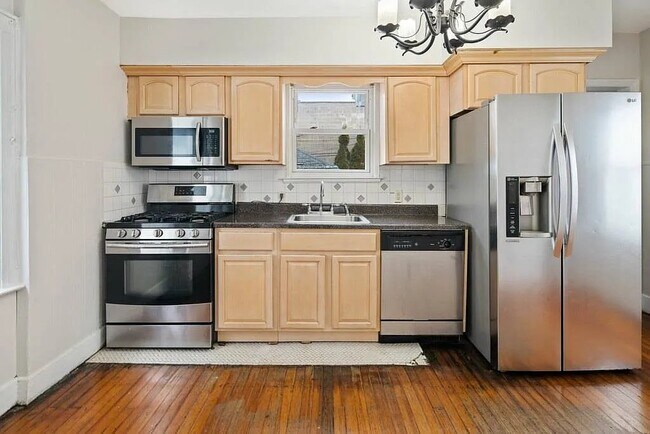Foto del edificio - 2133 Hendrickson St
