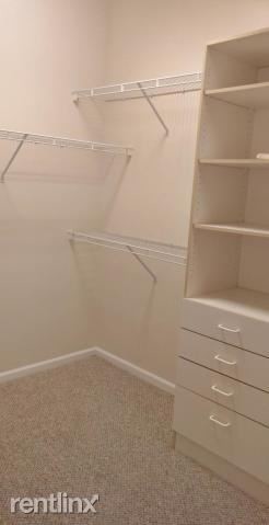 Building Photo - 3 br, 2 bath House - Pipers Glen