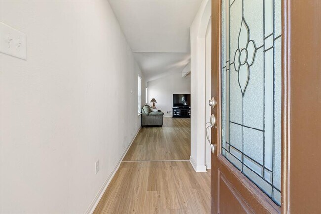 Building Photo - 20810 Solstice Point Dr