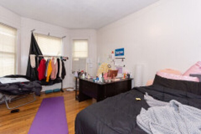 Building Photo - LARGE 2 BR Apartment - Allston - 9/1/26