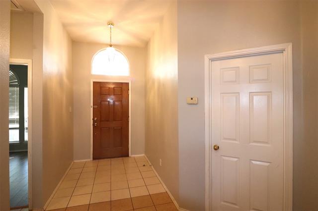 Building Photo - 1514 Clear Creek Dr